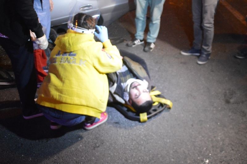 Sokağa çıkma kısıtlamasının başladığı ilk anlarda Haliç Köprüsü’nde bir otomobil takla attı
