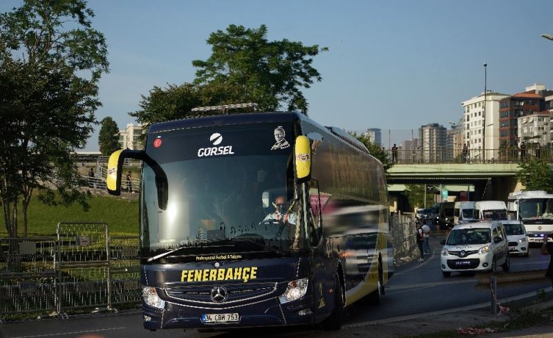 Fenerbahçe ve Trabzonspor Kadıköy’e geldi
