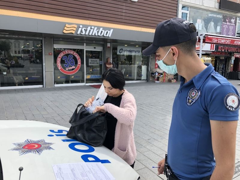 Esenyurt’ta ısrarla maske takmayanlara ceza yağdı
