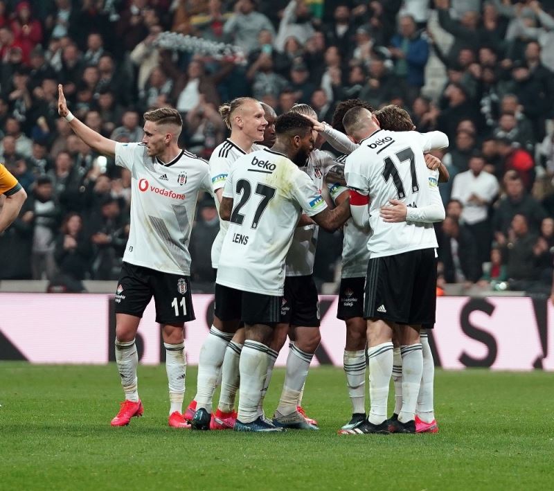 Beşiktaş’ta gözler transferde
