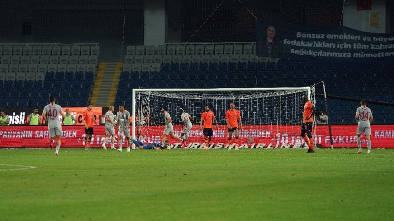 Galatasaray’ın galibiyet hasreti 5 maça çıktı
