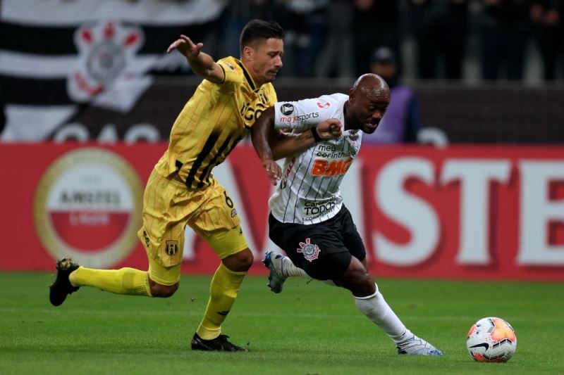 Corinthians, Vagner Love’ın sözleşmesini feshetti
