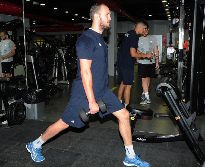 İstanbul BBSK Erkek Voleybol Takımı sezonu açtı
