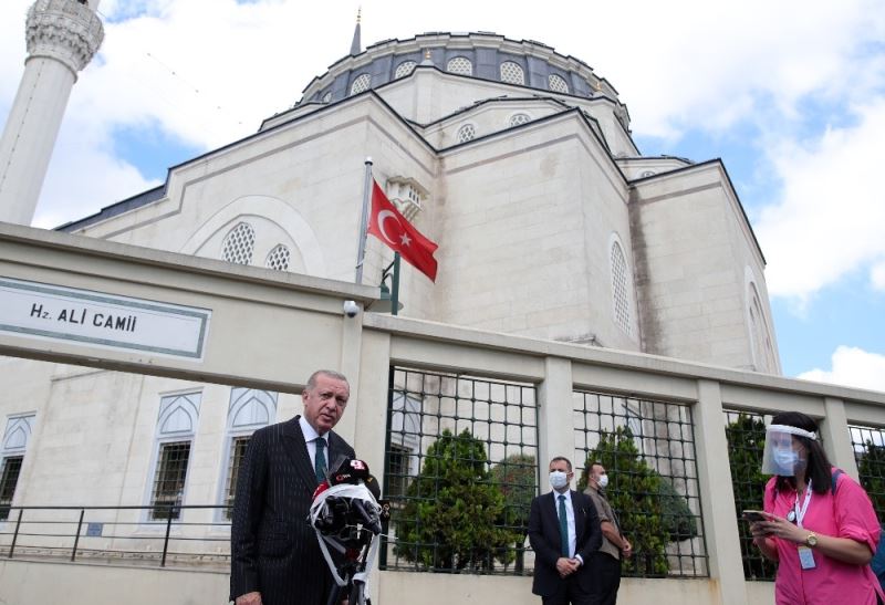 Cumhurbaşkanı Erdoğan, Ayasofya’da kılınacak namaz ile ilgili: “Öyle zannediyorum ki ancak bin ila bin 500 civarında cemaat oluşabilecek”
