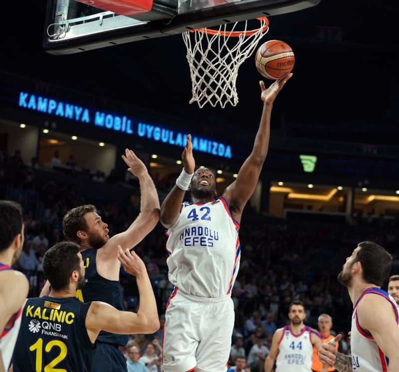 Anadolu Efes, Bryant Dunston’ın sözleşmesini uzattı
