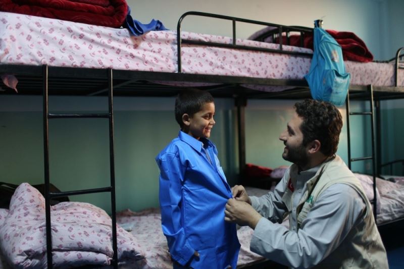 Türk hayırseverler, 52 ülkede çocuklara bayram yaptırdı
