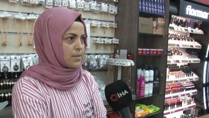 (Özel) Çorap alma bahanesiyle 10 bin liralık telefonu çaldı