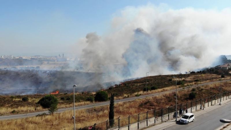 Maltepe’de Kenan Evren Kışlası’nda korkutan yangın
