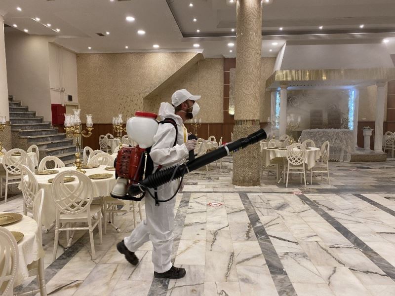 Küçükçekmece’de düğün salonları dezenfekte edildi
