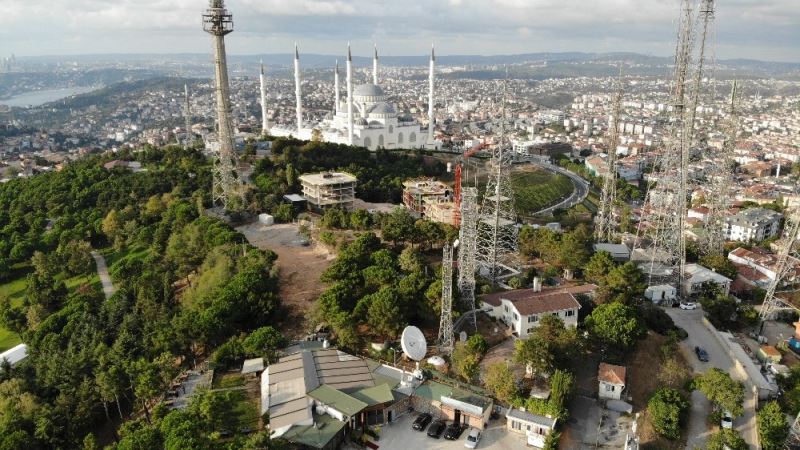 Çamlıca Tepesi’ndeki anten vericiler sökülmeye başlandı