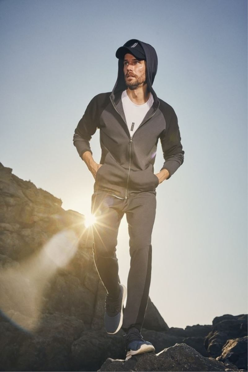 Sporu seven erkekler için yeni koleksiyon raflarda yerini aldı
