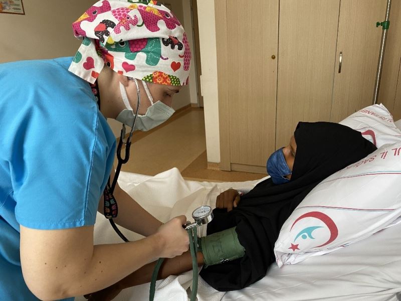 Dünyada 6’ıncı vak’a olan karaciğerde dış gebelik ameliyatını Türk Hekimleri gerçekleştirdi