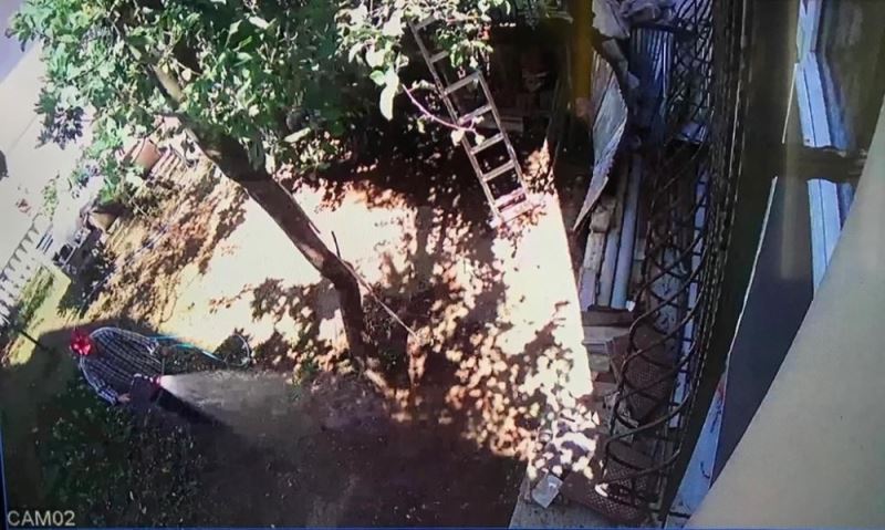 (Özel) Beykoz’da komşular arasındaki kavganın yeni görüntüleri ortaya çıktı