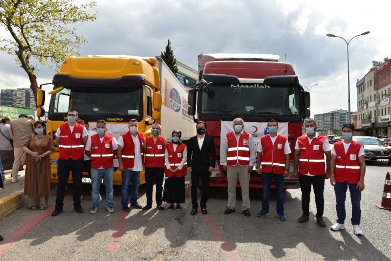 Tuzla’dan iki tır dolusu yardım malzemesi Giresun için yola çıktı
