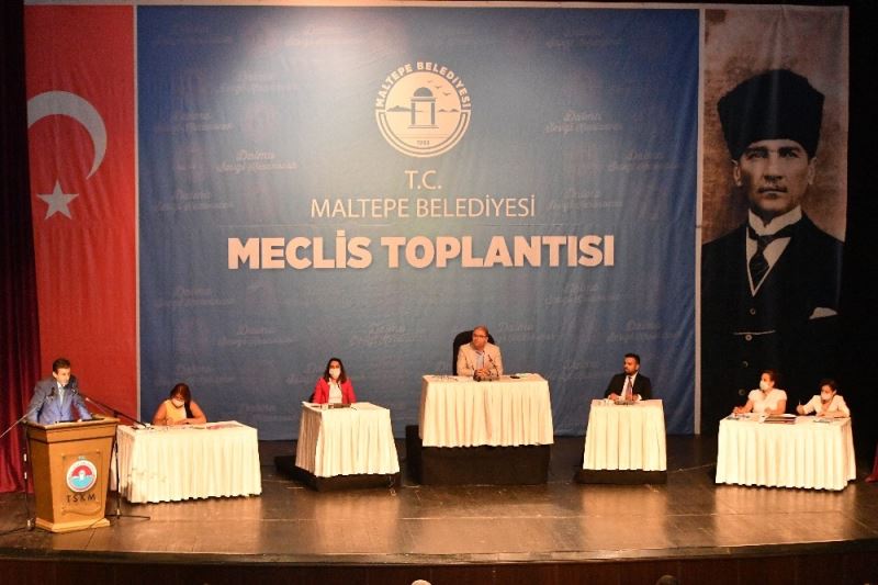 Maltepe Belediyesi’nden kadın cinayetlerine anlamlı tepki
