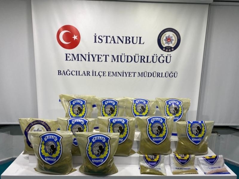 (Özel) İstanbul’da 55 kilogram uyuşturucuyla yakalanan zehir tacirleri tutuklandı
