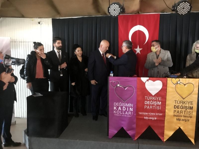 Avcılar’da Türkiye Değişim Partisi’ne katılım töreni
