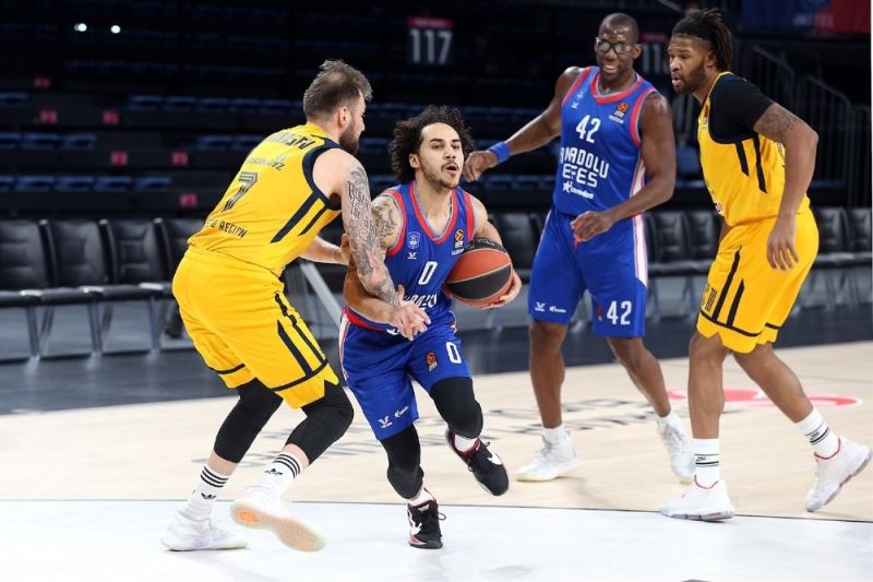 THY Euroleague: Anadolu Efes: 99 - Khimki Moskova: 60
