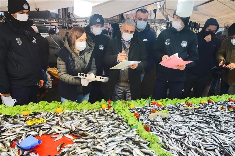 Gaziosmanpaşa’da balık tezgahlarına sıkı denetim
