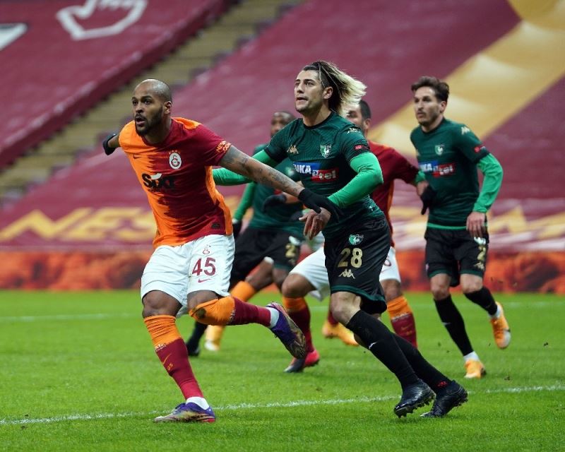 Süper Lig: Galatasaray: 3 - Denizlispor: 0 (İlk yarı)
