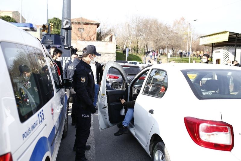 Okmeydanı’nda özel harekat polisi destekli dev uygulama