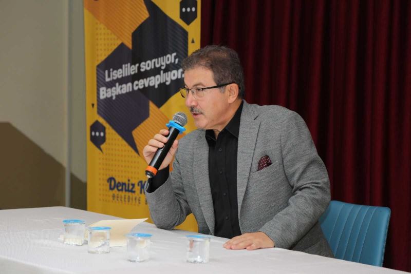 Başkan Deniz Köken, Eyüpsultan Anadolu Lisesi’nde gençlerle
