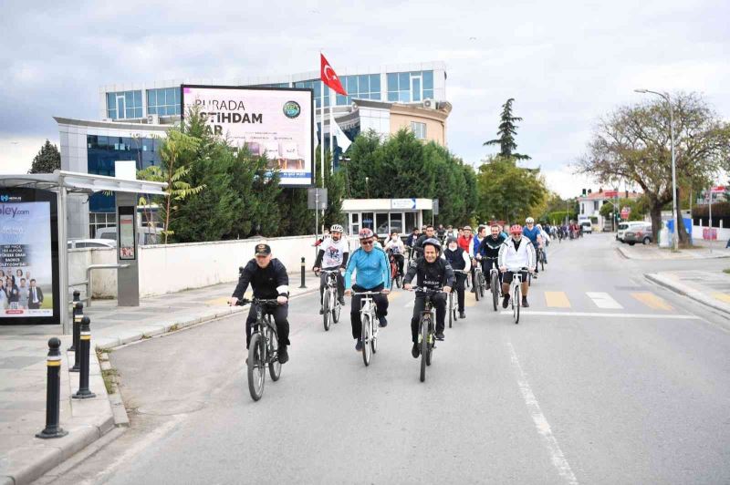 Tuzla’da Cumhuriyet Bayramı’na özel bisiklet turu düzenlendi
