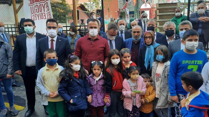 Beyoğlu’nda mahalle bahçelerine bir yenisi eklendi
