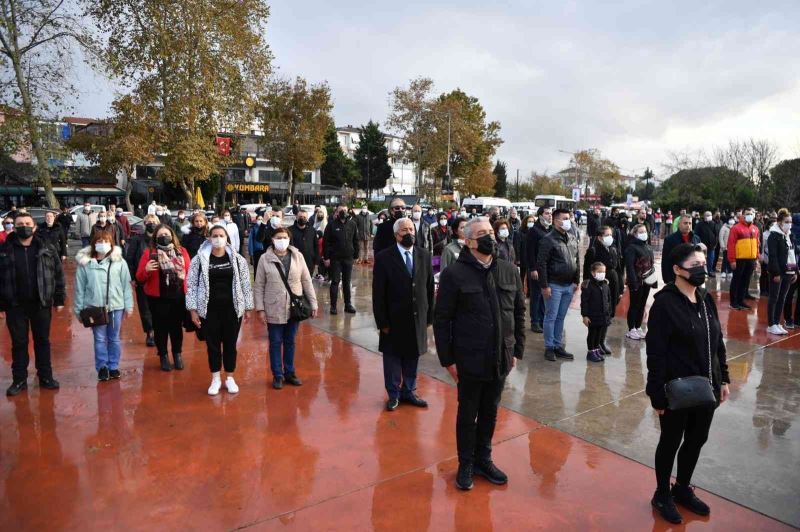 Tuzla’da 10 Kasım Atatürk’ü anma günü dolayısıyla çelenk sunma töreni düzenlendi
