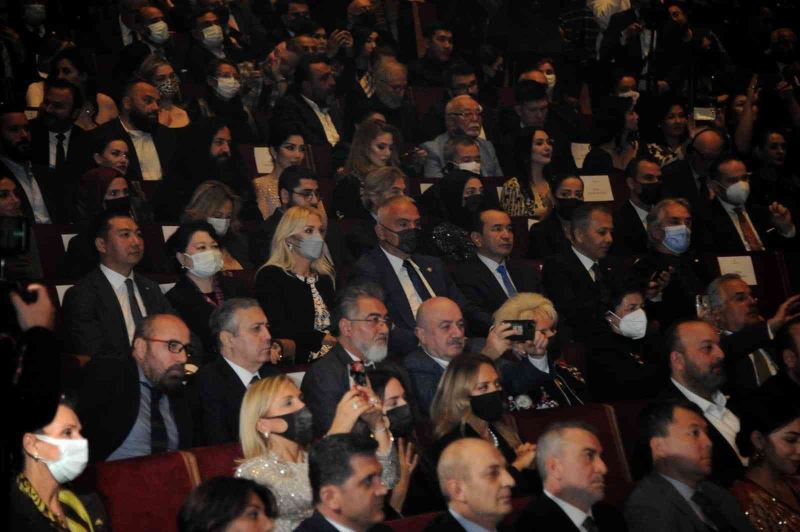 Korkut Ata Film Festivali ödülleri sahiplerini buldu
