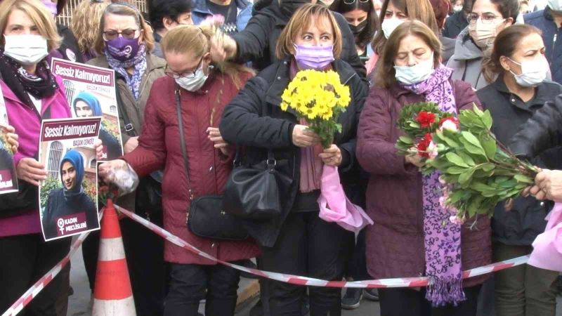Kadınlar, Başak Cengiz’in öldürüldüğü yere karanfil bıraktı
