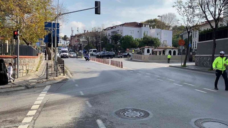 Cumhurbaşkanı Erdoğan’ın konvoyu ambulansa yol verdi
