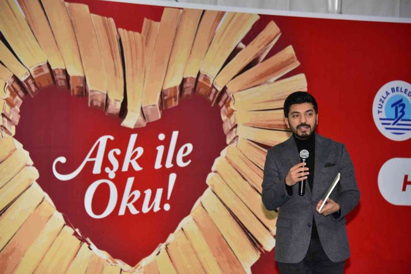 ‘Aşk ile Oku’ temalı Tuzla Kitap Fuarı’na gençlik aşısı
