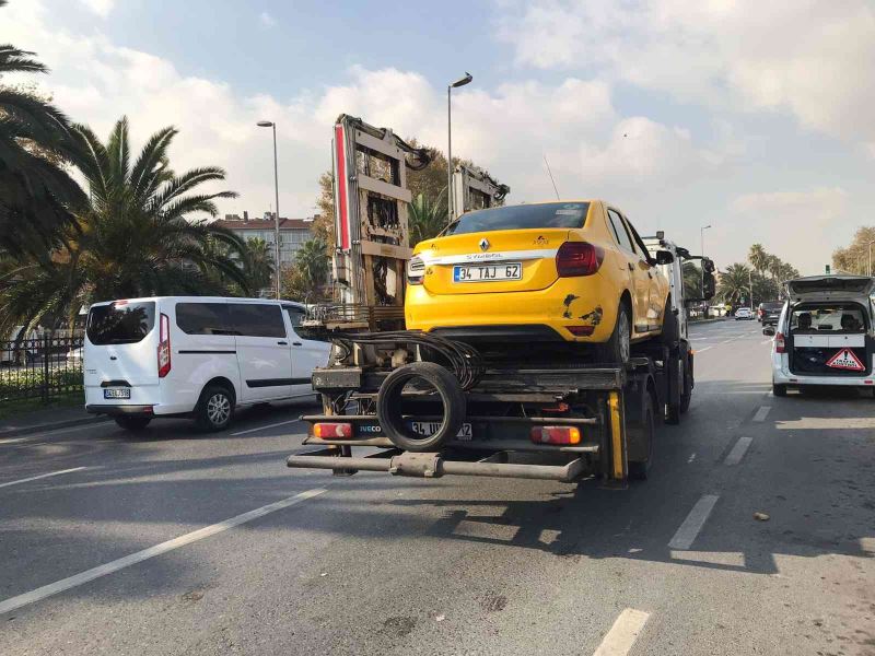 İstanbul’da bir taksici emniyet kemeri cezasına isyan etti
