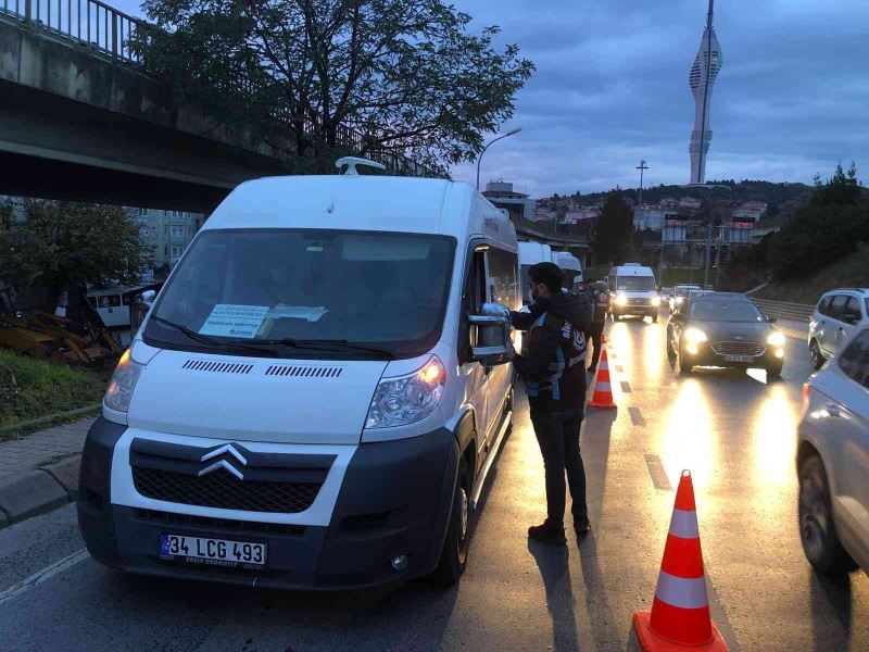 Üsküdar’da araç muayenesi yaptırmayan servis sürücüsüne ceza
