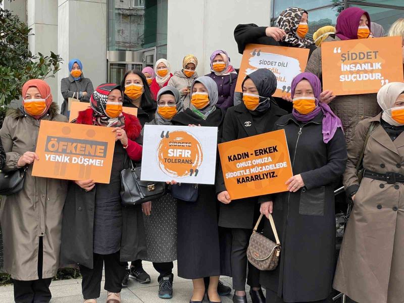 AK Parti Kadın Kollarından 81 ilde kadına şiddetle mücadele günü açıklaması
