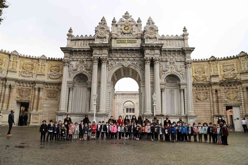 Kreş öğrencileri Dolmabahçe Sarayı’nı ziyaret etti
