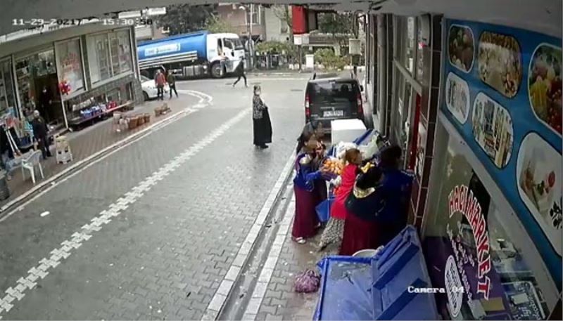 Tantanacı kadınlar hırsızlık şebekesi yine iş başında
