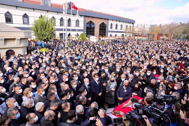 İmranlı Belediye Başkanı Murat Açıl son yolculuğuna uğurlandı