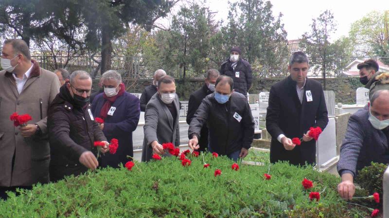 Eski Kartal Belediye Başkanı Mehmet Ali Büklü mezarı başında anıldı
