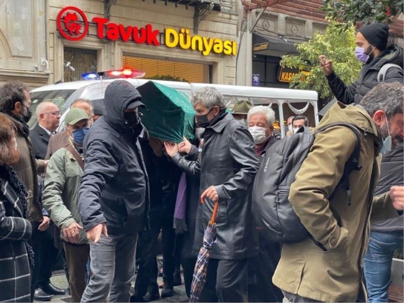 Eski Bora Başkanı Yücel Sayman için İstanbul Barosu önünde tören
