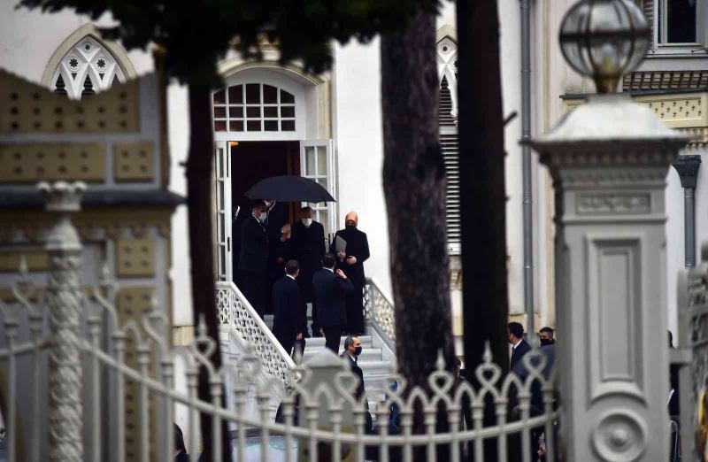 Cumhurbaşkanı Erdoğan, cuma namazını Yıldız Hamidiye Camii’nde kıldı