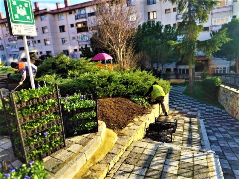 Maltepe’de park ve bahçelere son dokunuşlar yapılıyor
