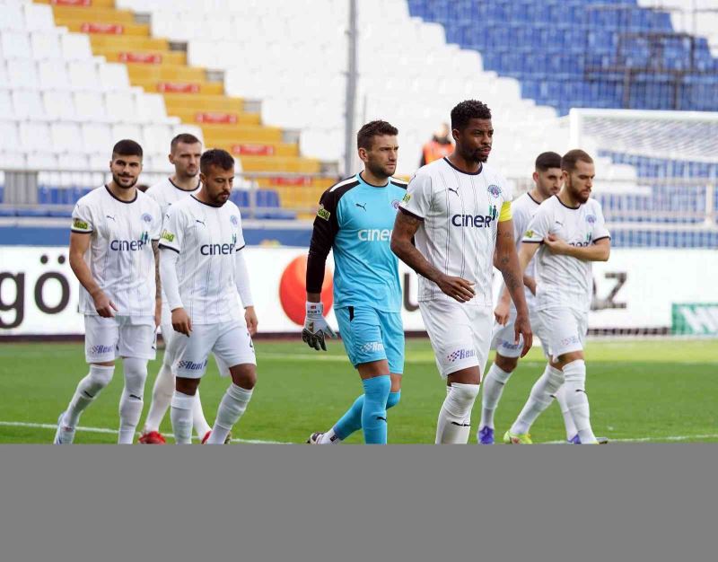 Spor Toto Süper Lig: Kasımpaşa: 1 - Altay: 0 (İlk yarı)
