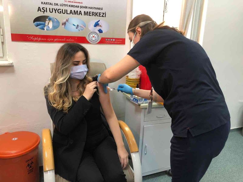 Kartal’da yerli aşı Turkovac uygulanmaya başladı
