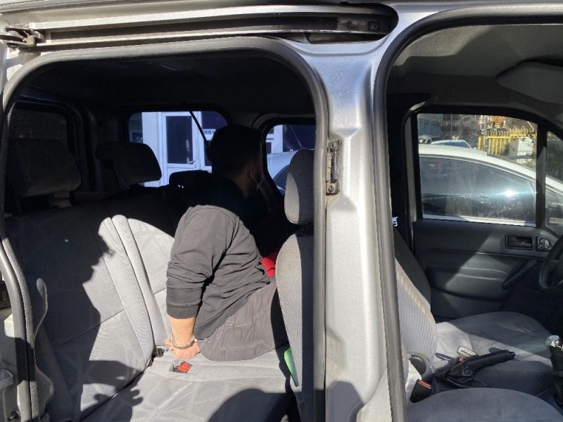 Ünlü oyuncu Oya Okar’ın evine giren hırsızlar adliyeye sevk edildi
