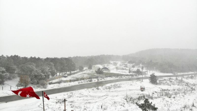 Kar yağışıyla beraber İstanbul beyaza büründü
