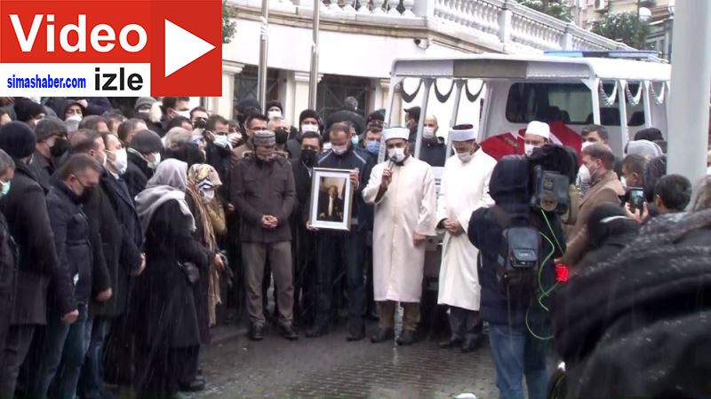 Kadir Topbaş için Beyoğlu Belediyesi önünde tören düzenlendi