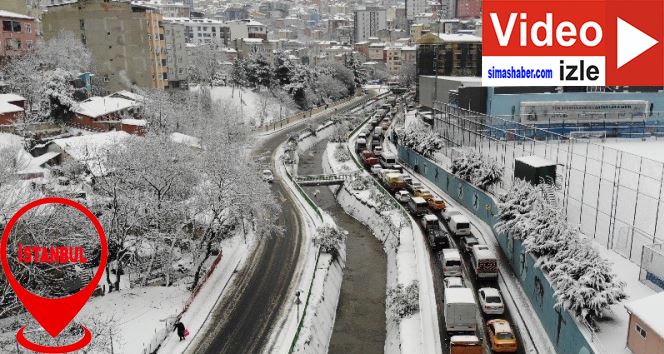 İstanbul’da kar trafiği havadan görüntülendi