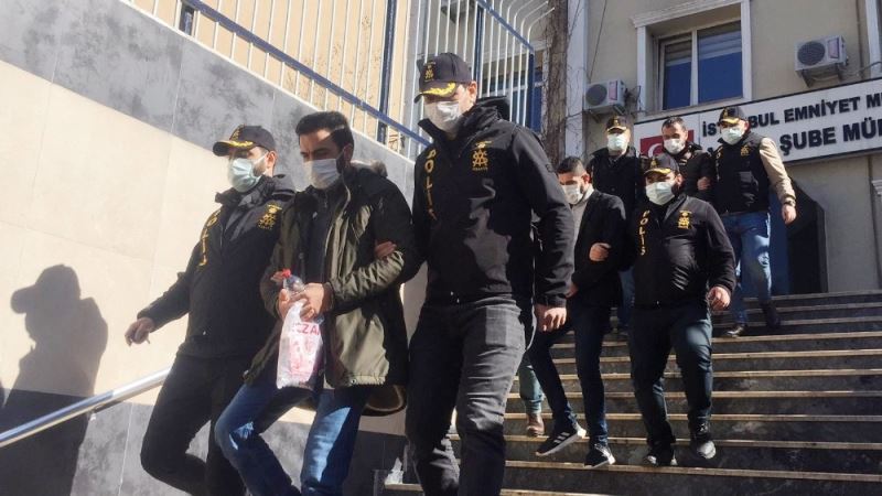 Akrabalar arasında arsa kavgası kanlı bitti
